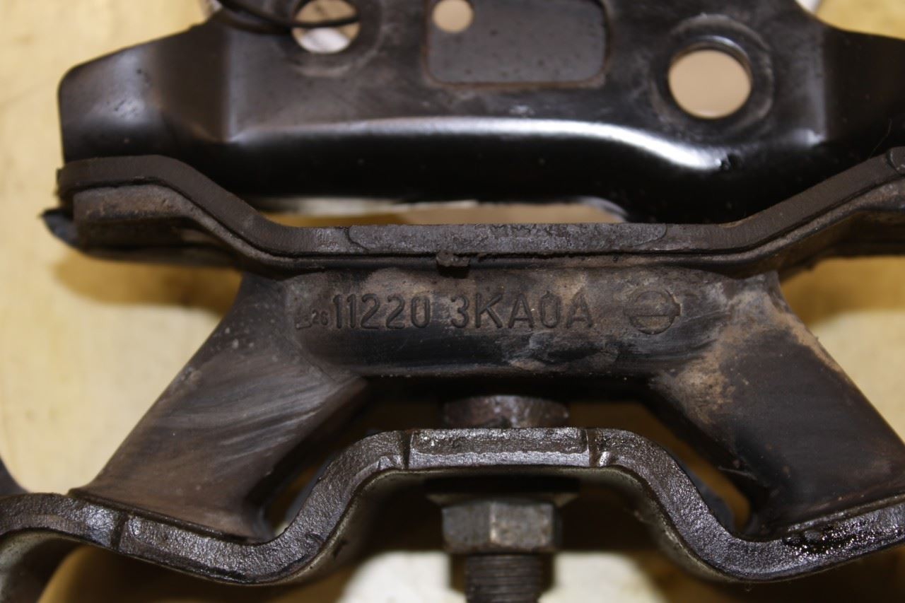 2014-2020 Infiniti QX60 3.5L FWD Left Side Engine Mount Insulator 11220-3KA0A - Alshned Auto Parts