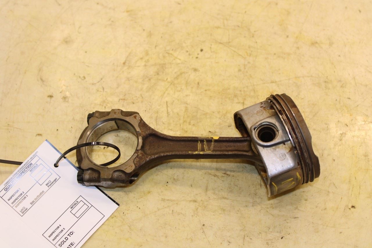 2010-17 Toyota Camry LE 2.5L Engine Piston No 4 w/ Connecting Rod 13211-0V011-A0 - Alshned Auto Parts