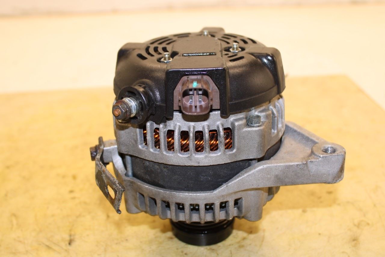 2009-2011 Toyota Camry LE 2.5L Alternator Generator 27060-0V060 OEM - Alshned Auto Parts