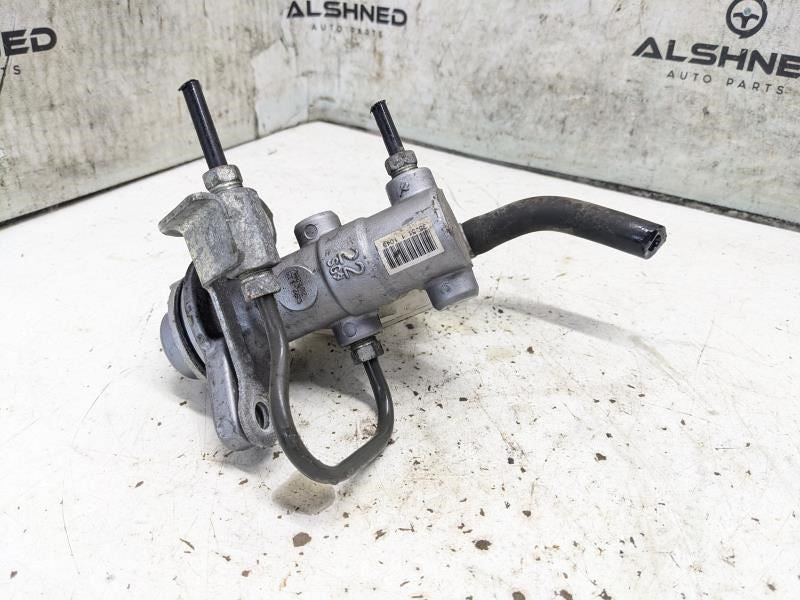 2012-2018 Toyota Sienna Brake Master Cylinder w/ Sub Reservoir 47201-48202 OEM - Alshned Auto Parts