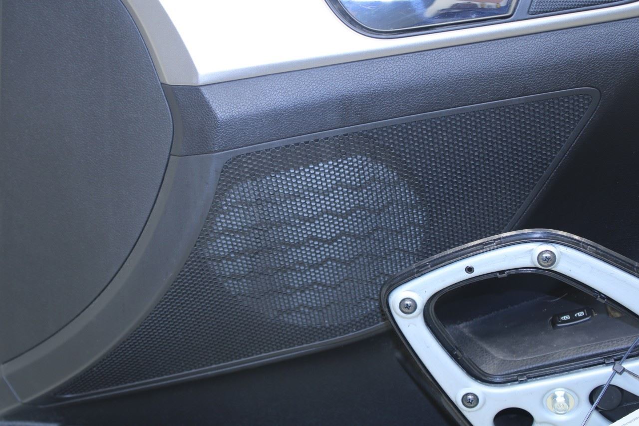 2011-2017 Hyundai Veloster Base Front Right Side Door Trim Panel 82360-2V000 OEM - Alshned Auto Parts