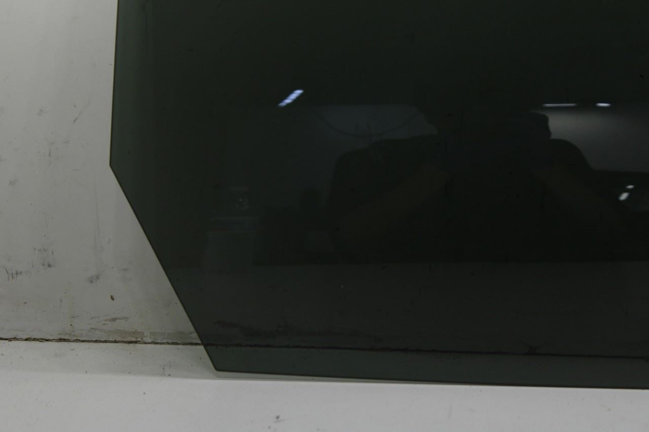 2016-2020 Kia Sorento LX Rear Left Driver Side Door Window Glass 83411-C5010 OEM - Alshned Auto Parts