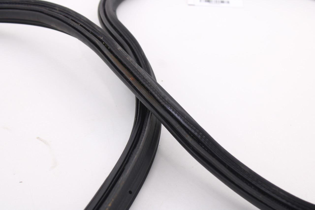 2020-26 Ford Explorer Interceptor Liftgate Tailgate Back Door Weatherstrip Seal5