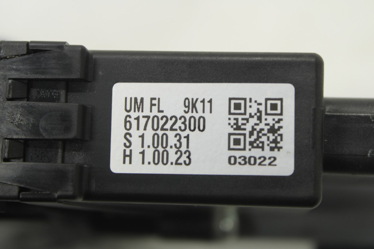 2019-2020 KIA Sorento LX Front Left Door Power Window Motor 82450-C5220 OEM - Alshned Auto Parts
