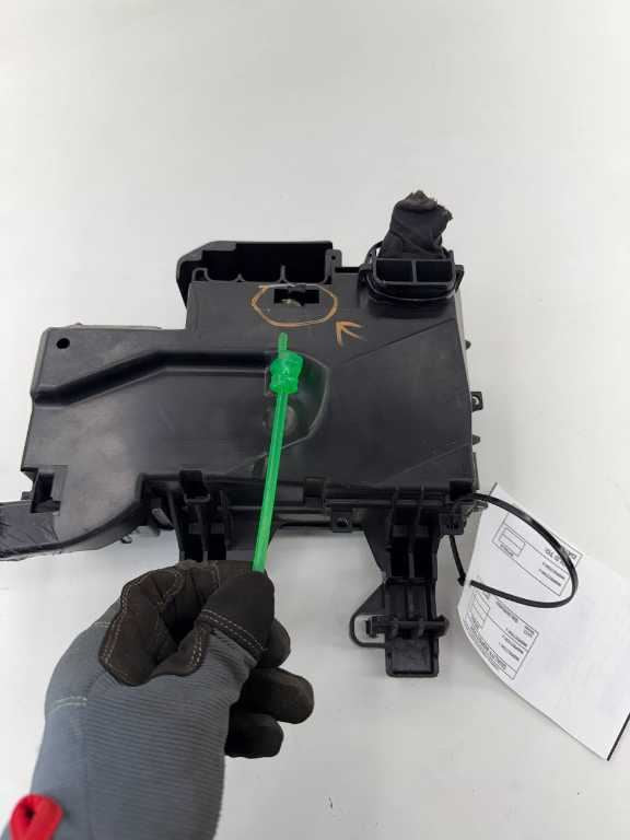 2018-23 Ford Mustang GT 5.0L Engine Fuse Relay Junction Box JU5Z-14A003-C *ReaD* - Alshned Auto Parts