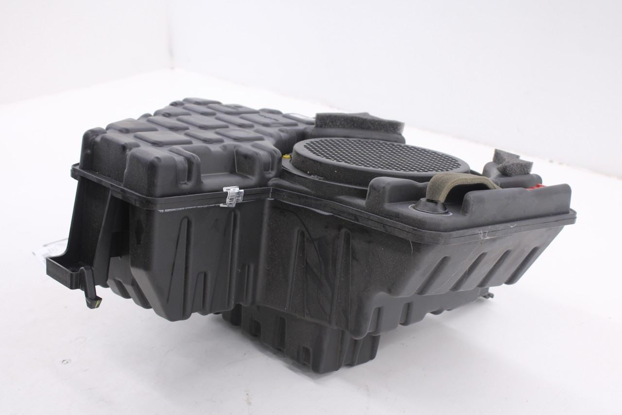 08-20 Dodge Grand Caravan GT Rear Trunk Cargo Audio Speaker Subwoofer 05107087AF6