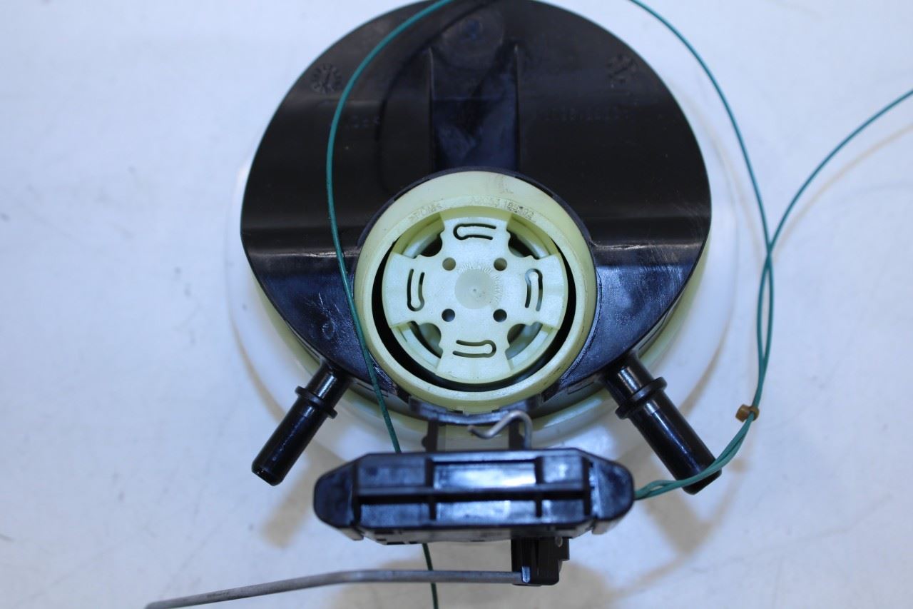 2010-16 Porsche Panamera 4 3.6L Gas Tank Fuel Pump Right Side Vent Valve Flange - Alshned Auto Parts