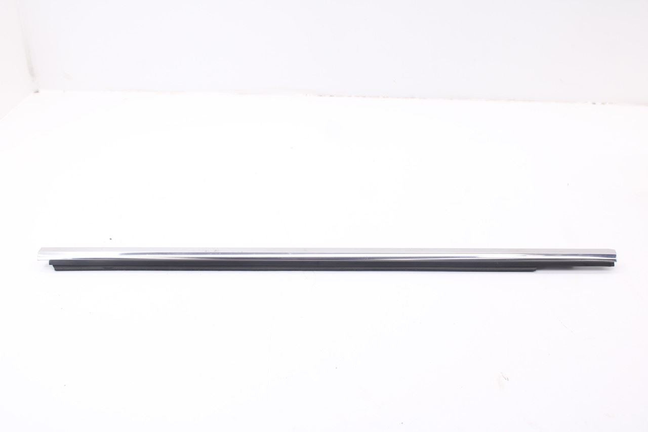 2018-2024 Chevrolet Equinox LT Rear Left Door Run Channel w/ Belt Outer Molding8
