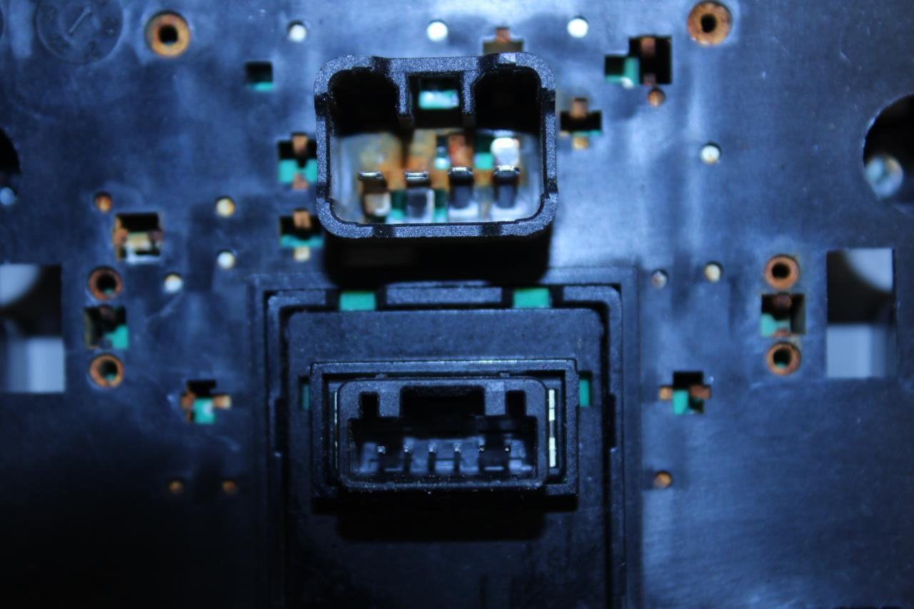 19-20 Hyundai Santa Fe Limited Overhead Console Dome Light Lamp 92810-S1000-YGE - Alshned Auto Parts