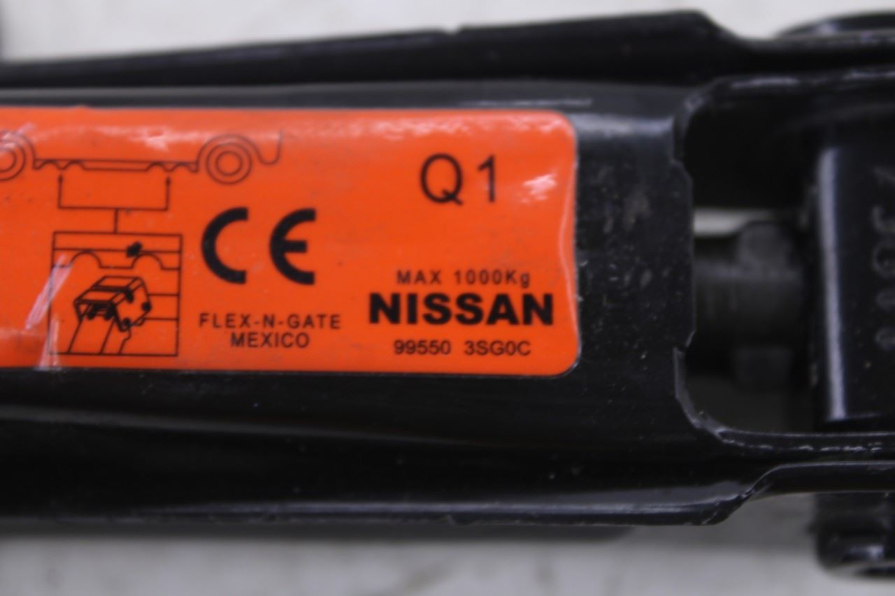13-19 Nissan Sentra SV 1.8L FWD Lift Jack and Tool Kit w/ Foam Holder Container - Alshned Auto Parts