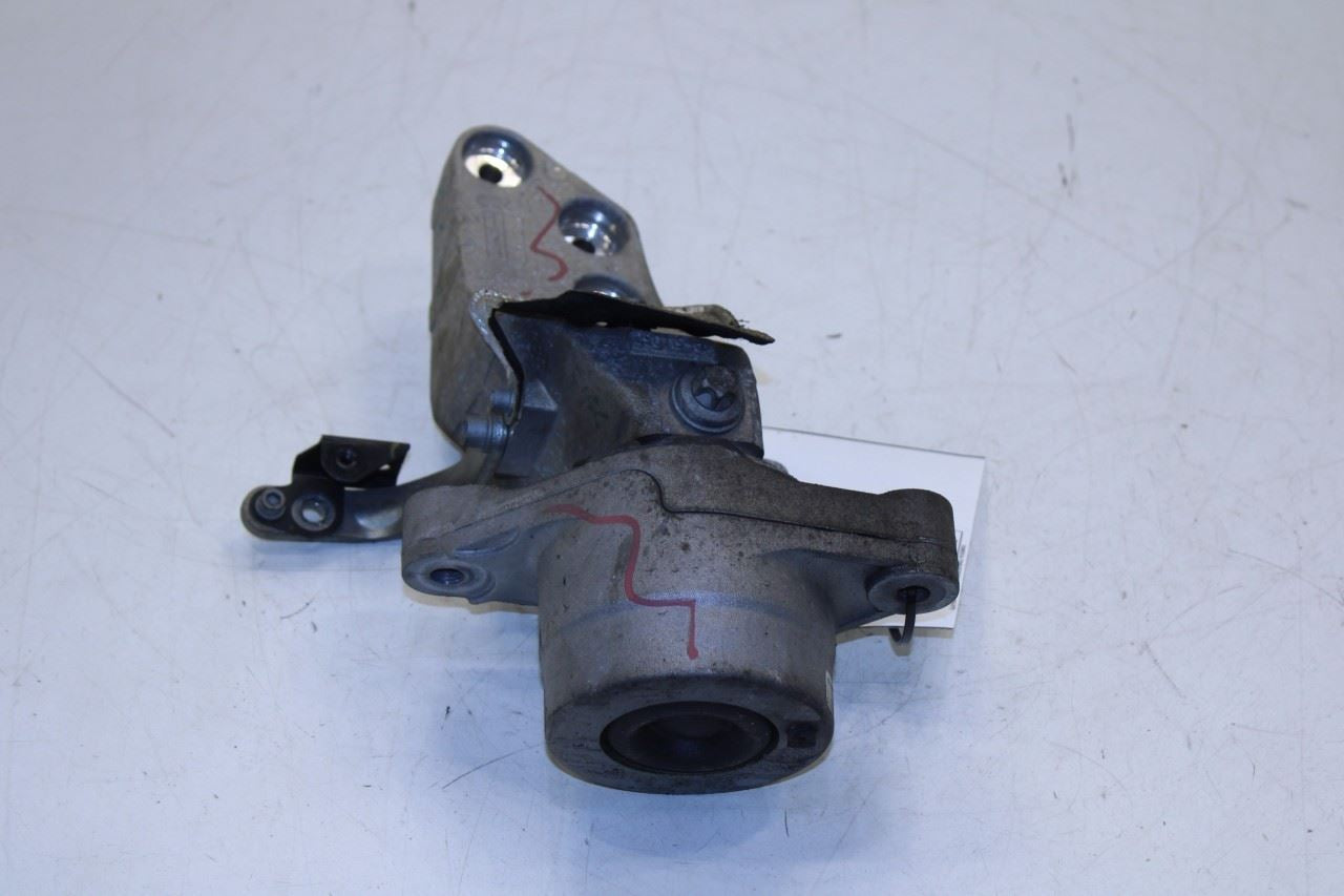 2014-2020 Maserati Ghibli 3.0L Right Side Engine Motor Mount Bracket 670004871 - Alshned Auto Parts