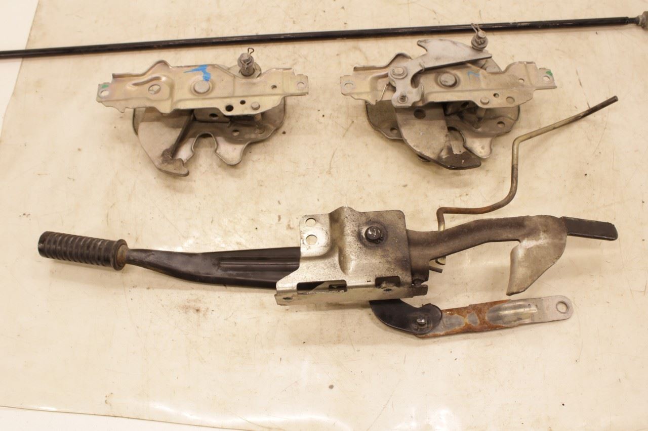 2012-20 Isuzu NPR HD Front Cab Release Lock Handle and Latches Set 8-97856-674-7 - Alshned Auto Parts