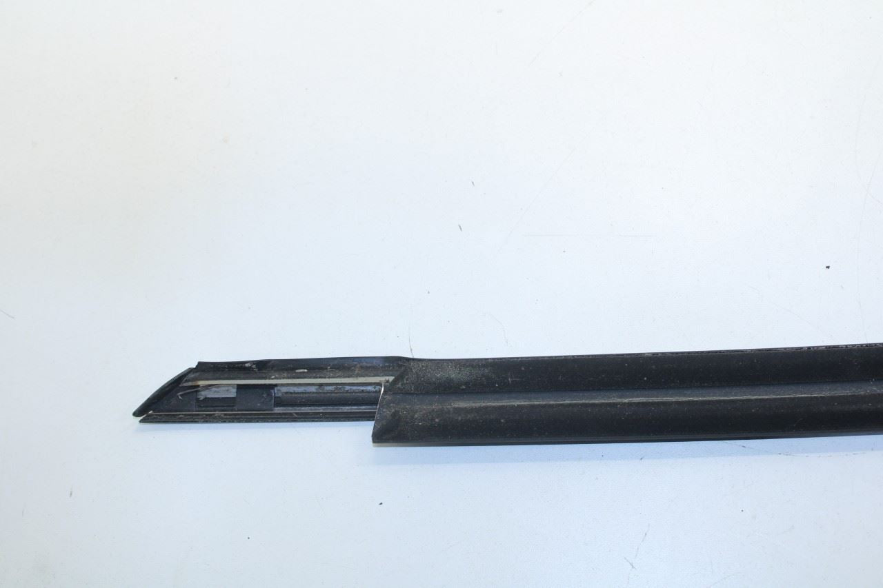 08-14 Dodge Challenger Front Right Door Belt Weatherstrip Pair 55399122AF *ReaD* - Alshned Auto Parts