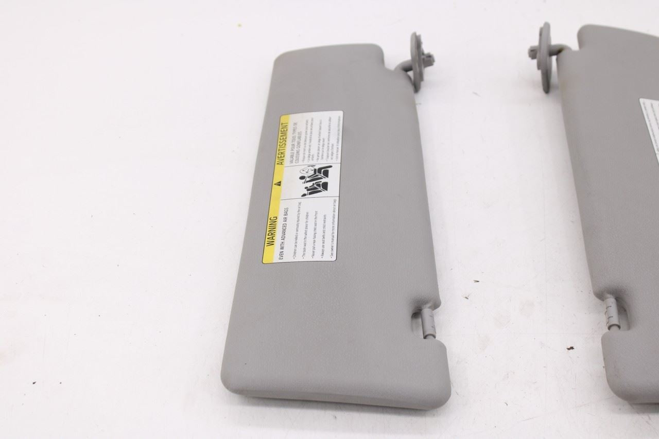 2007-13 BMW X5 xDrive35i 3.0L Front Right and Left Side Sun Visor Set w/ Mirror2