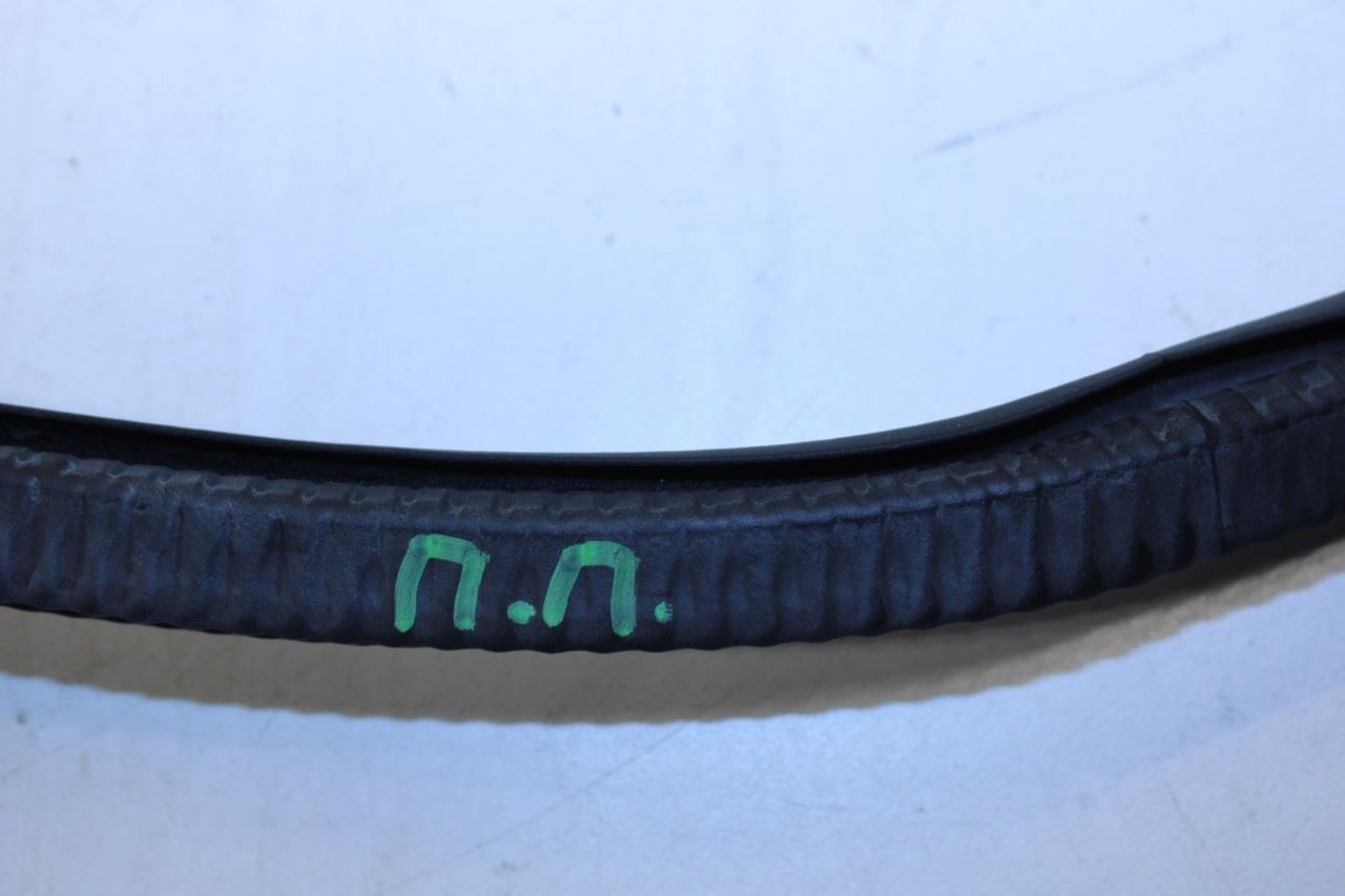 2010-16 Porsche Panamera 4 Front Right Door Weatherstrip On Body 970-537-276-01 - Alshned Auto Parts