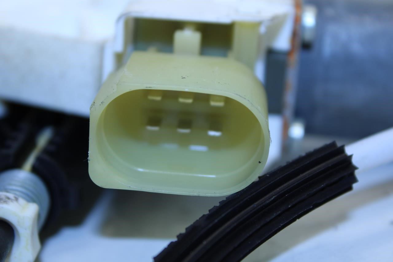 2015-2016 BMW 435I Gran Coupe FR RH Door Window Regulator w/ Motor 51337365260 - Alshned Auto Parts