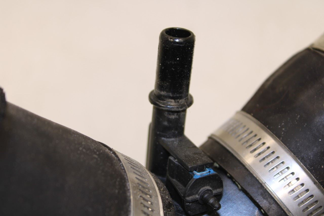 2020-25 Ford Escape SEL 2.0L AWD Intercooler Outlet Tube Hose LX61-6F073-HA OEM - Alshned Auto Parts