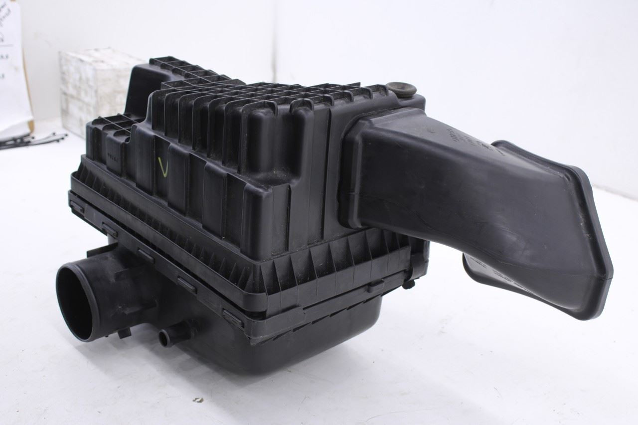 2011-2024 Ram 1500 Classic Express Quad Cab 5.7L Air Intake Cleaner w/ Duct Tube10