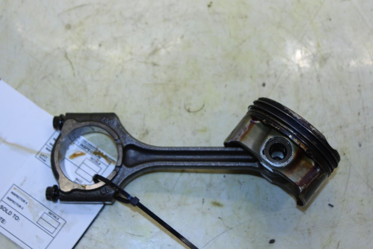 2020-2022 Kia Soul LX 2.0L Engine Piston No 4 w/ Connecting Rod 23510-2E420 OEM - Alshned Auto Parts