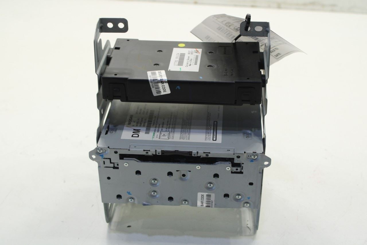2017-2020 Infiniti Q60 Luxe AM FM Audio Radio CD Player Receiver 28330-4HB1C OEM0