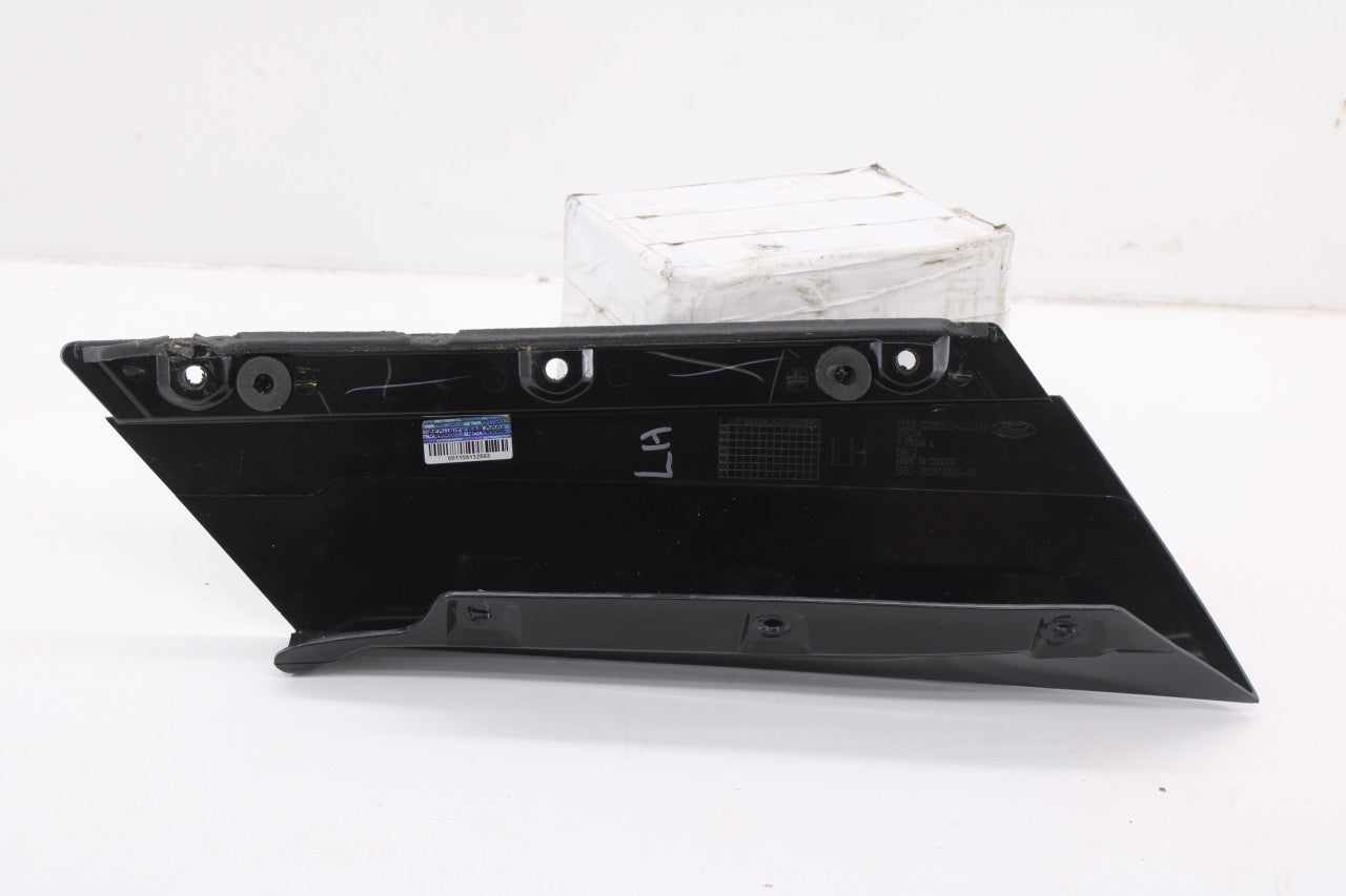 20-26 Ford Explorer Interceptor Rear Left D-Pillar Exterior Trim LB5Z78291A09AA5