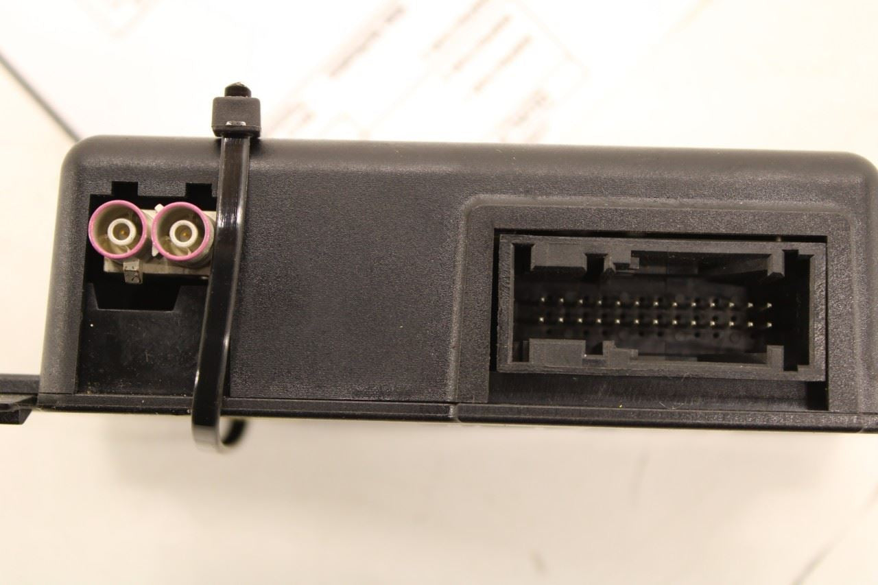 2016-2018 Volkswagen Passat SE GPS Navigation Control Module 561-035-285-A OEM - Alshned Auto Parts