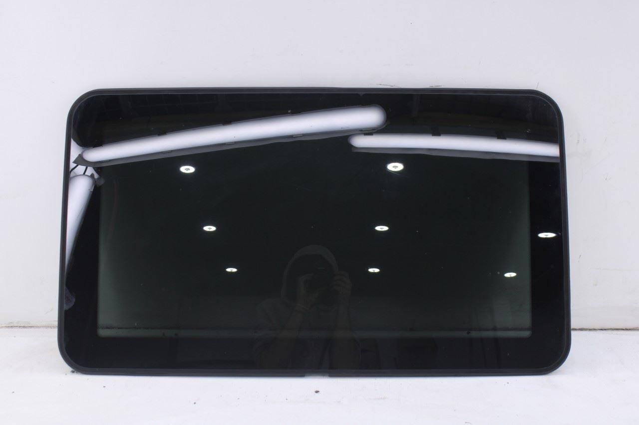 2008-2014 Mercedes-Benz C350 Sport Roof Window Sunroof Panel Glass 2047800021 - Alshned Auto Parts