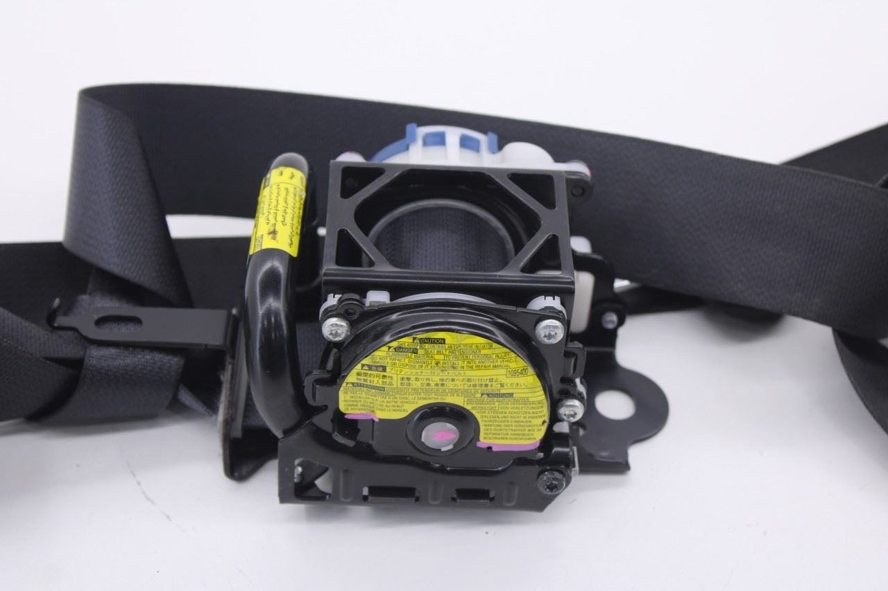 15-16 Subaru Impreza Sport Premium 2.0L AWD Front Right Side Seat Belt Retractor4