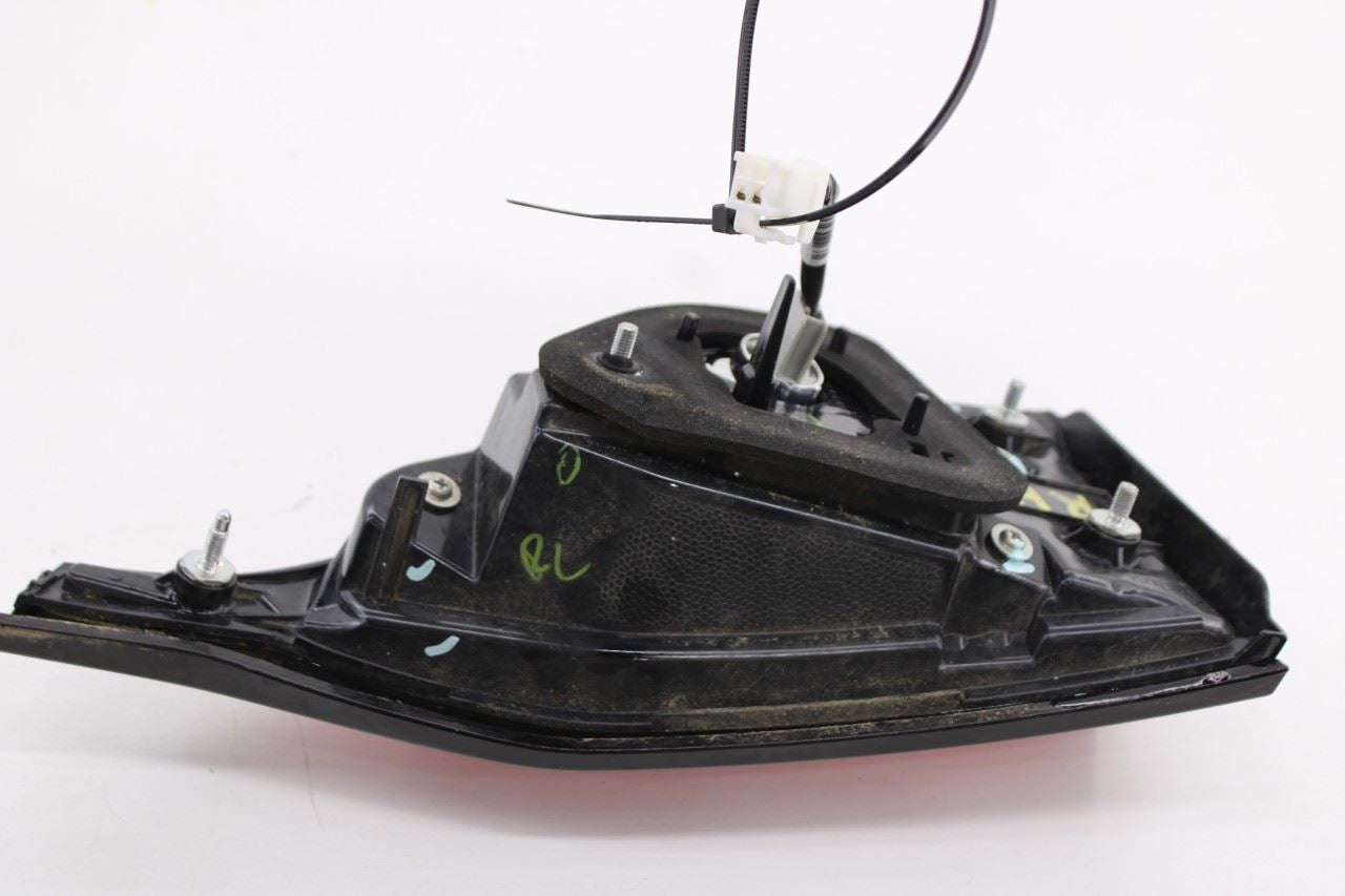 2020-24 Toyota Corolla LE Rear Right Passenger Side Tail Light Lamp 81580-02B606