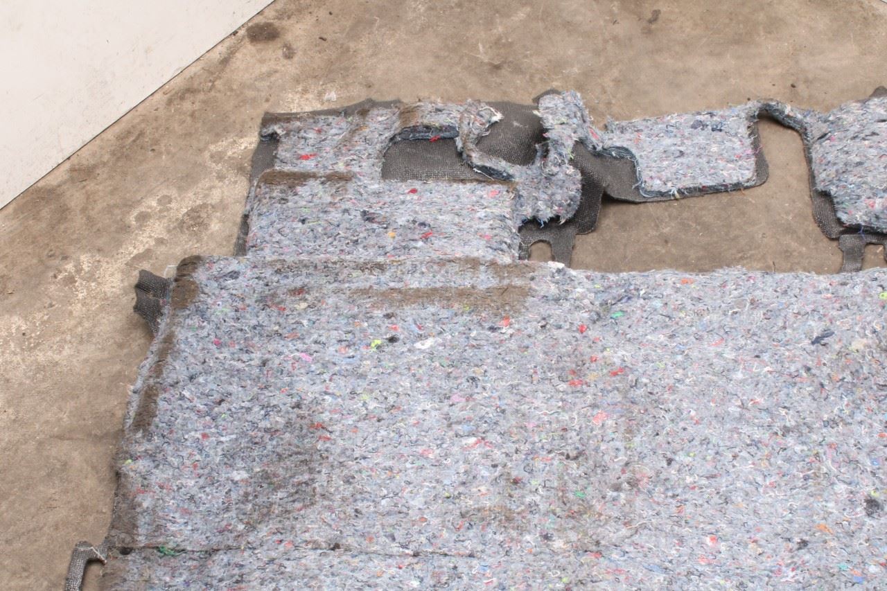 19-23 Chevrolet Silverado LT-L 2.7L 4WD Rear 2nd Row Floor Carpet Liner 85552315 - Alshned Auto Parts