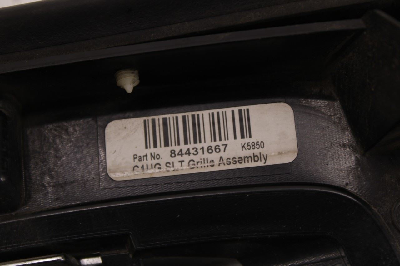 2017-19 GMC Acadia SLT-1 3.6L Front Radiator Upper Grille Assembly Chrome *ReaD* - Alshned Auto Parts