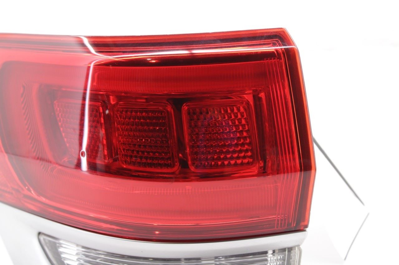 2015-2018 Jeep Grand Cherokee Summit Rear Left Side Tail Light Lamp 68236135AC - Alshned Auto Parts