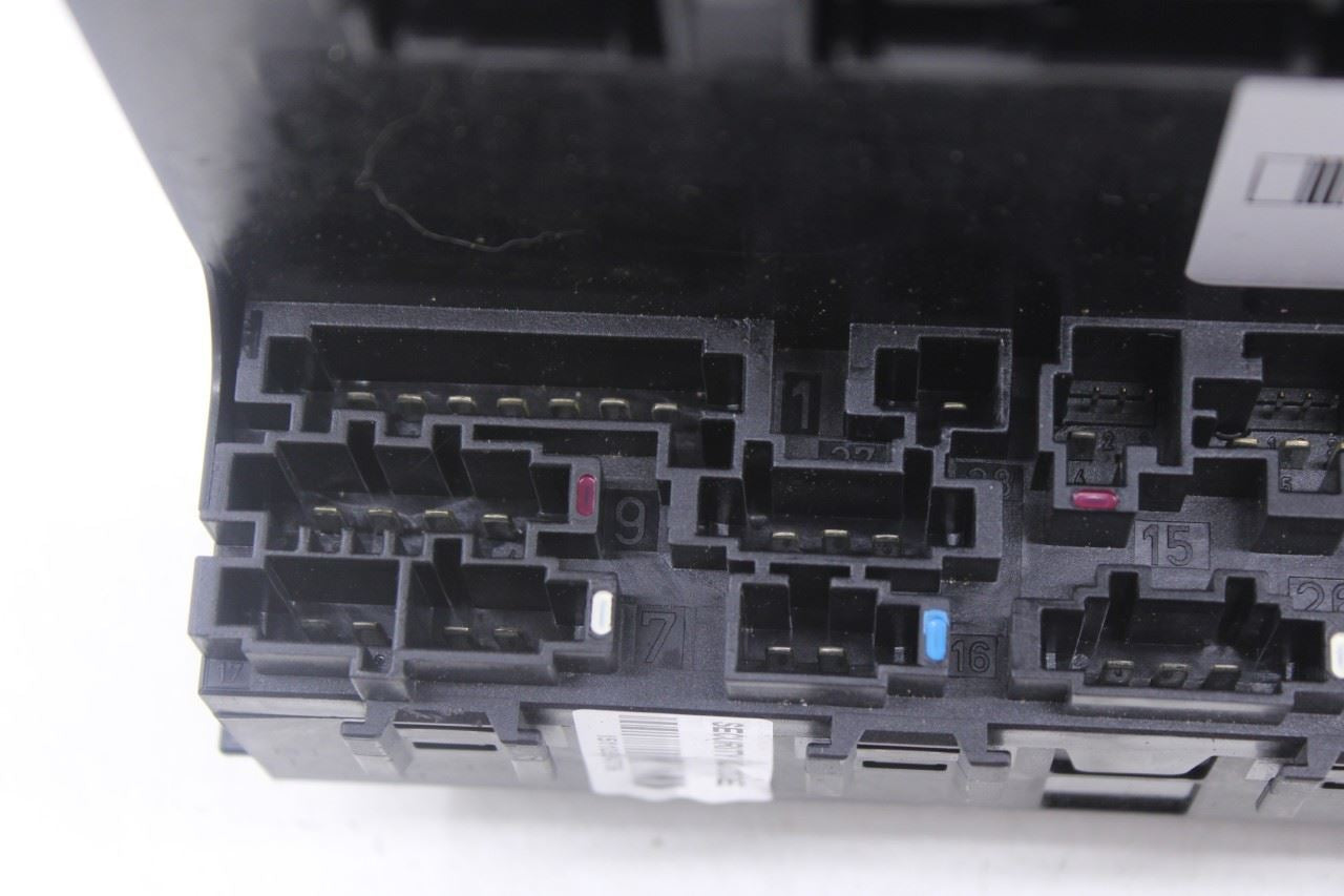 06-09 Mercedes-Benz CLK 350 RWD Rear Trunk SAM Module Fuse Relay Junction Block12