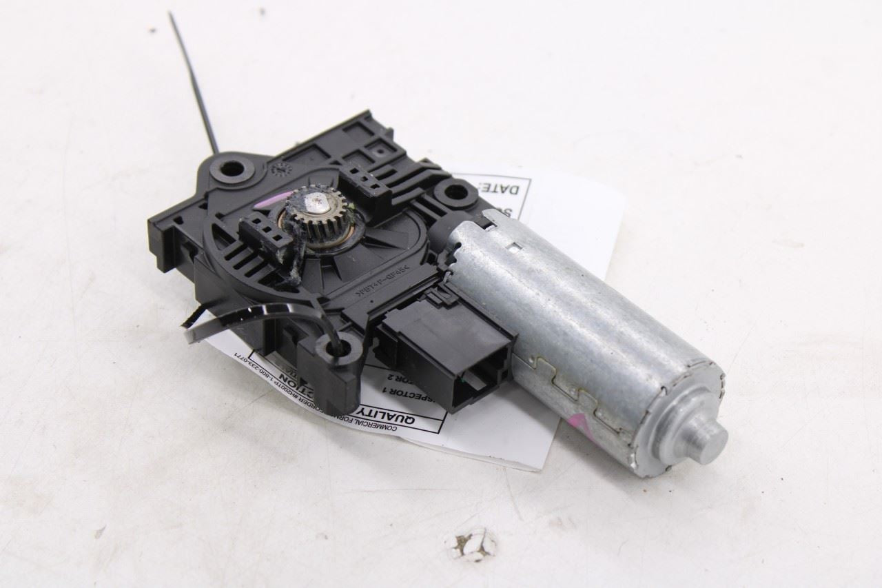 2018-2024 Chevrolet Equinox LT Rear Upper Roof Sunroof Sunshade Motor 842872154