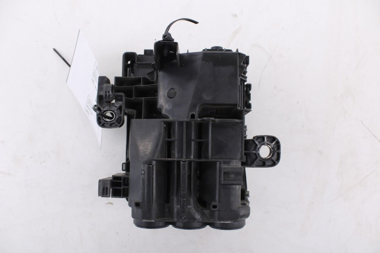 2018-21 Chevrolet Equinox LT 1.5L Engine Bay Fuse Relay Junction Block 232466828