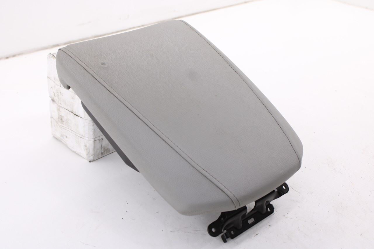 2017-2020 Acura MDX w/Tech Pkg Center Console Armrest Cover Lid 83405-TZ5-A12ZB4