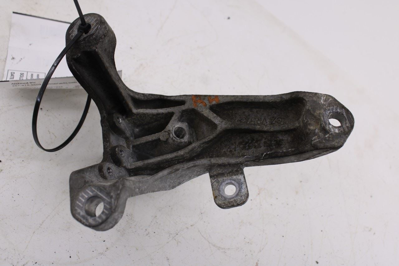 2013-16 Audi S4 Premium Plus 3.0L AWD AT Right Side Engine Support Mount Bracket10
