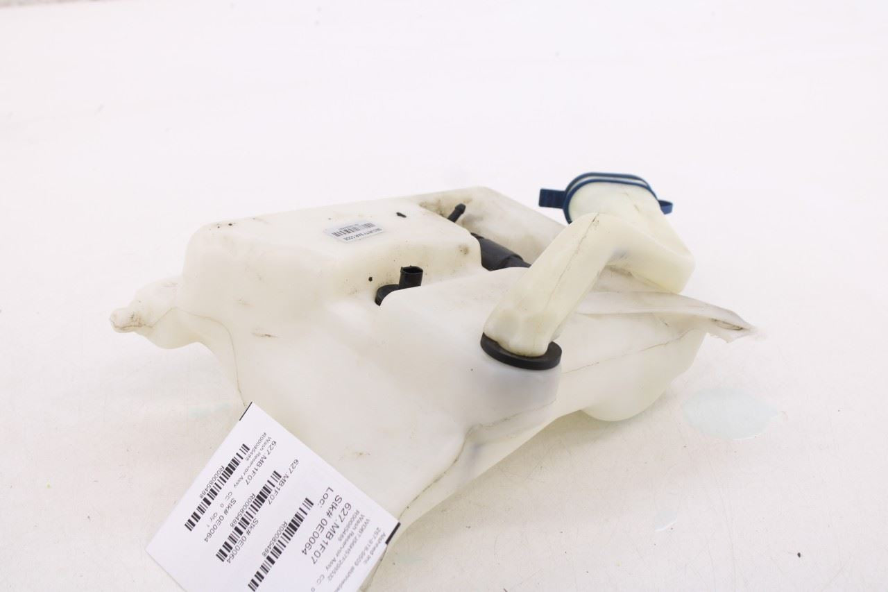 2006-09 Mercedes-Benz CLK350 Front Windshield Wiper Washer Reservoir 20386900205