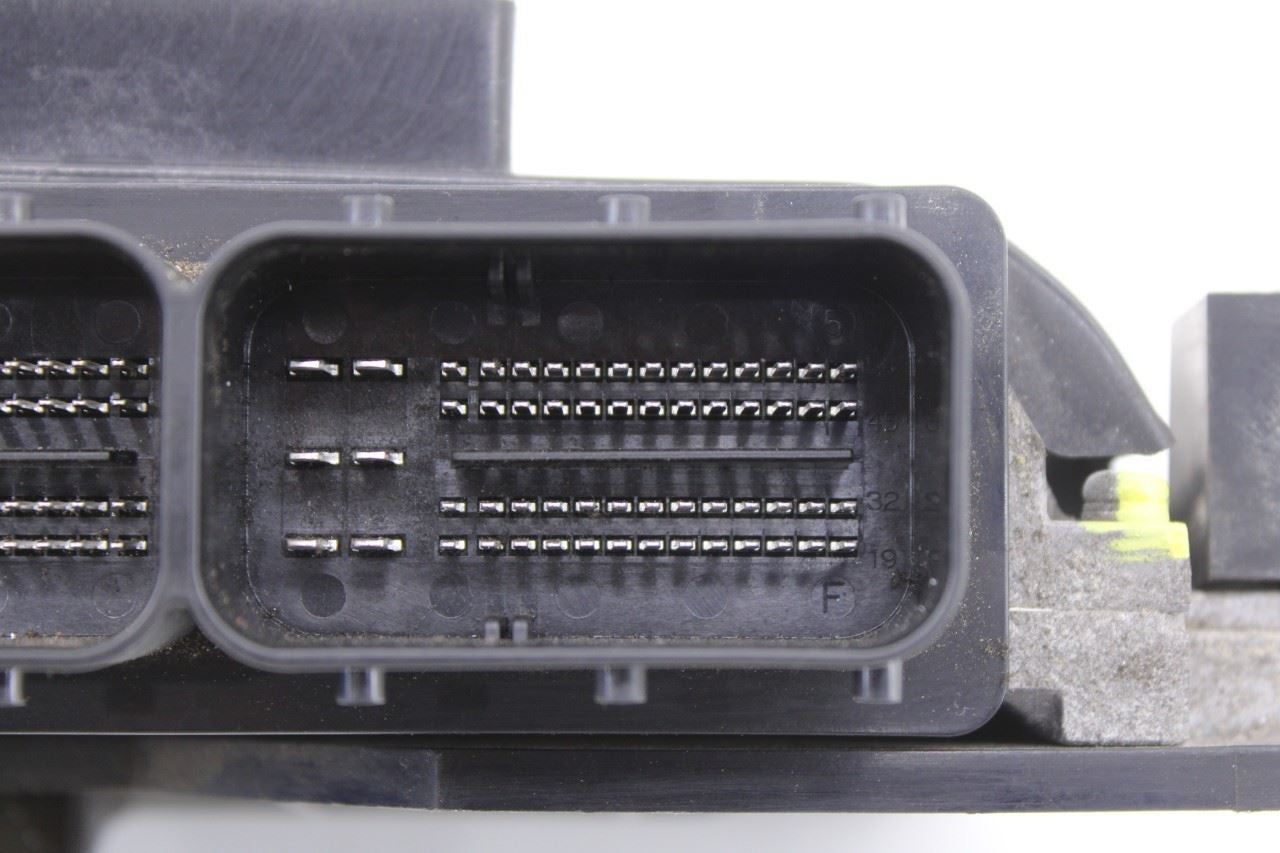 2010-2012 Land Rover Range Rover HSE 5.0L Engine Computer Control Module ECU ECM8