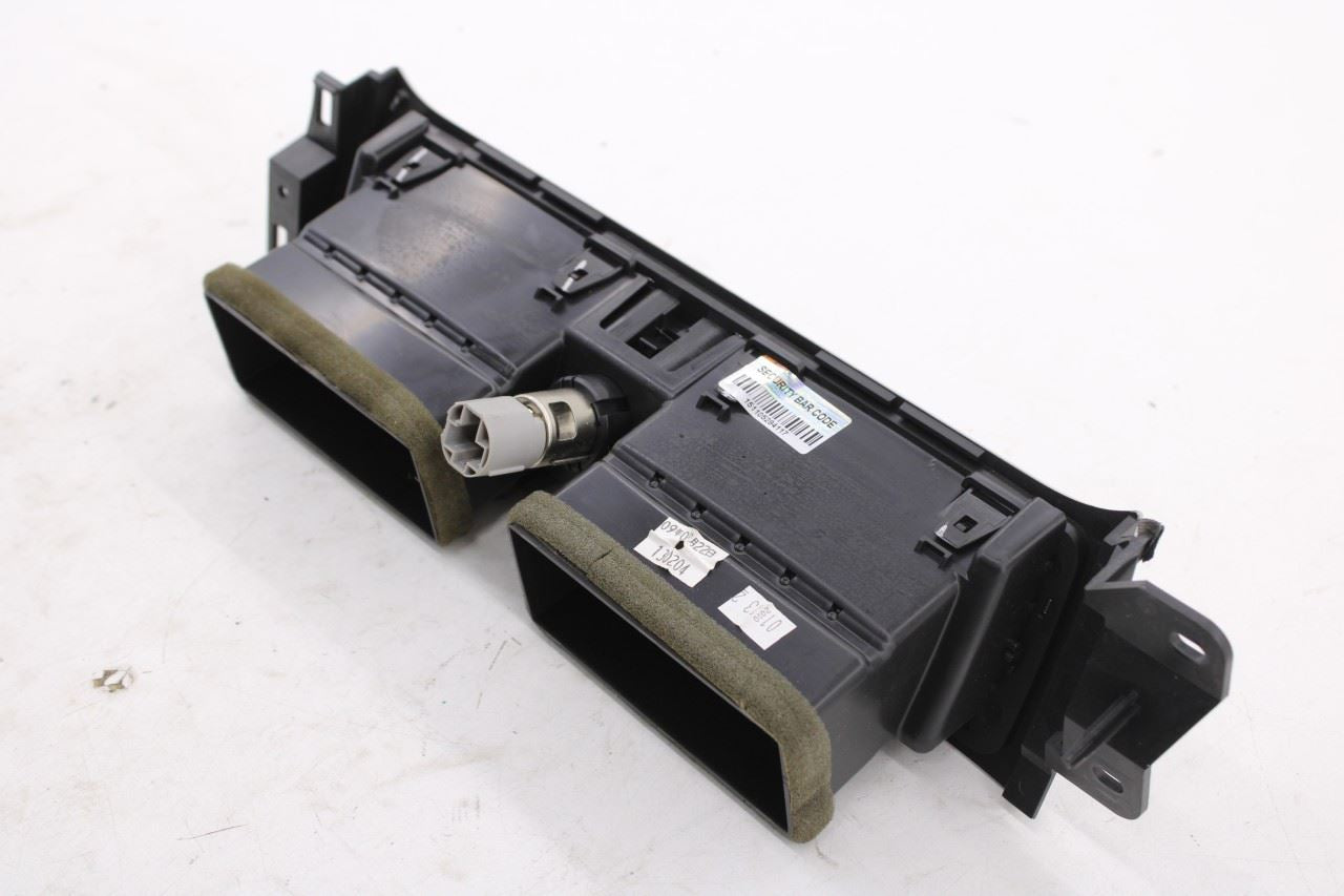 2010-2014 Ford Mustang Conv V6 Center Dash Inboard Air Vent Grille AR33-19C681-A8