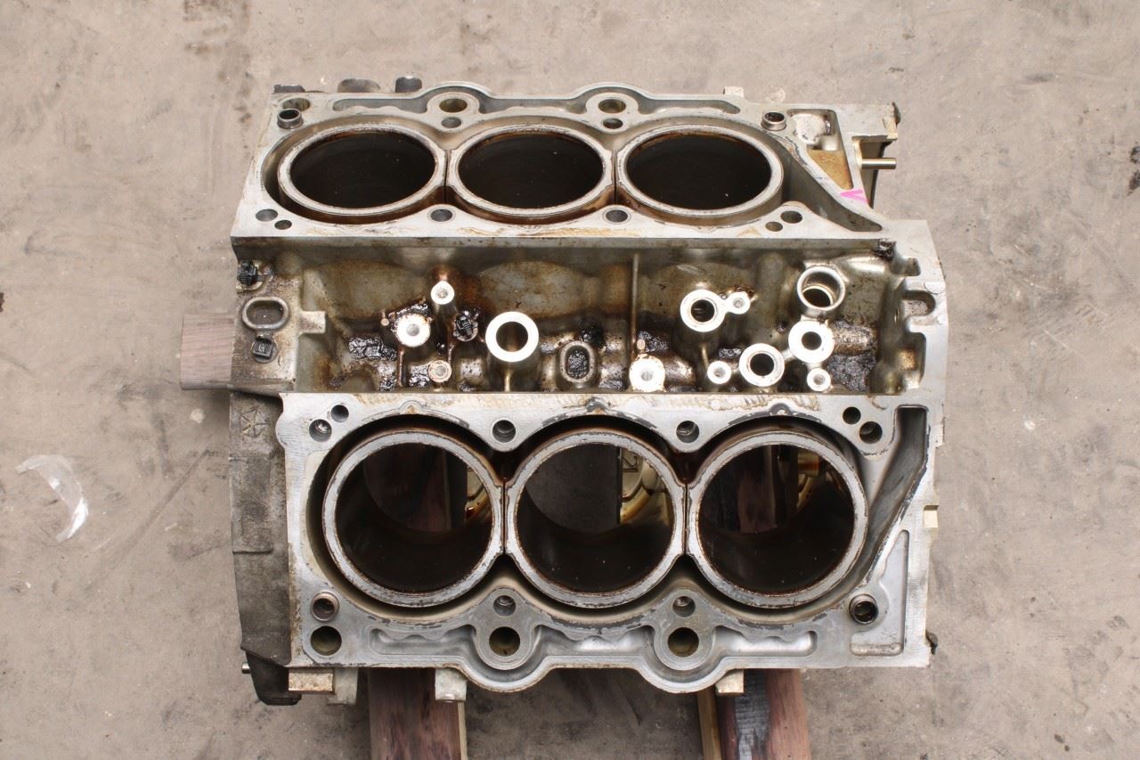 14-22 Jeep Cherokee 3.2L Engine Cylinder Block VIN X 8th dgt 1 Piece Oil Pan 71K - Alshned Auto Parts