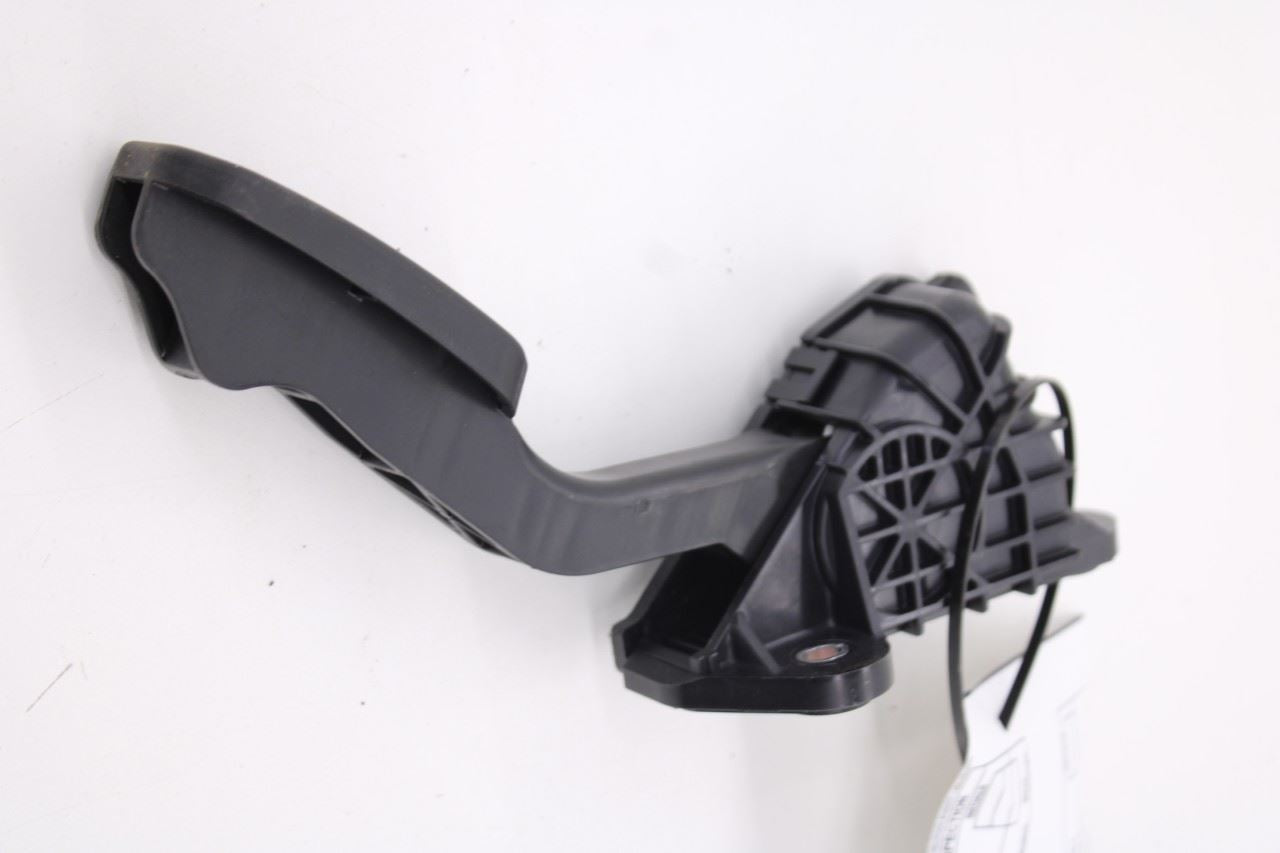 2014-23 Toyota Tacoma SR5 Double Cab 3.5L Accelerator Throttle Gas Pedal Sensor9