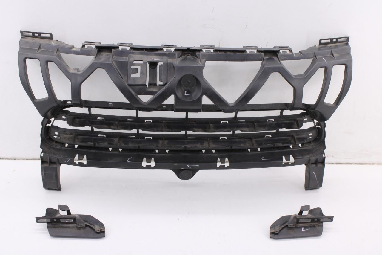 2011-2014 Porsche Cayenne S Front Bumper Support Rail Grille Center Panel0