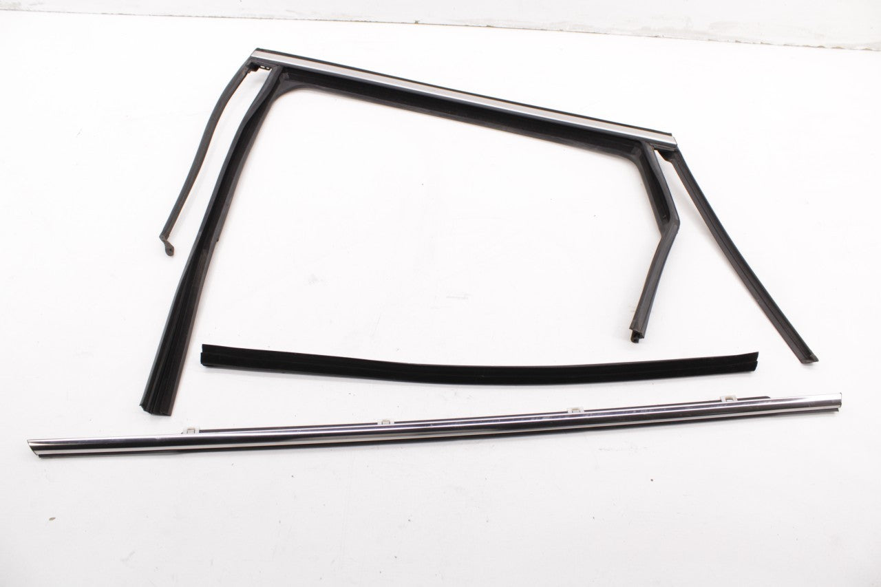 16-18 KIA Sorento EX RR LH Door Run Channel w/ Belt Outer and Inner Weatherstrip - Alshned Auto Parts