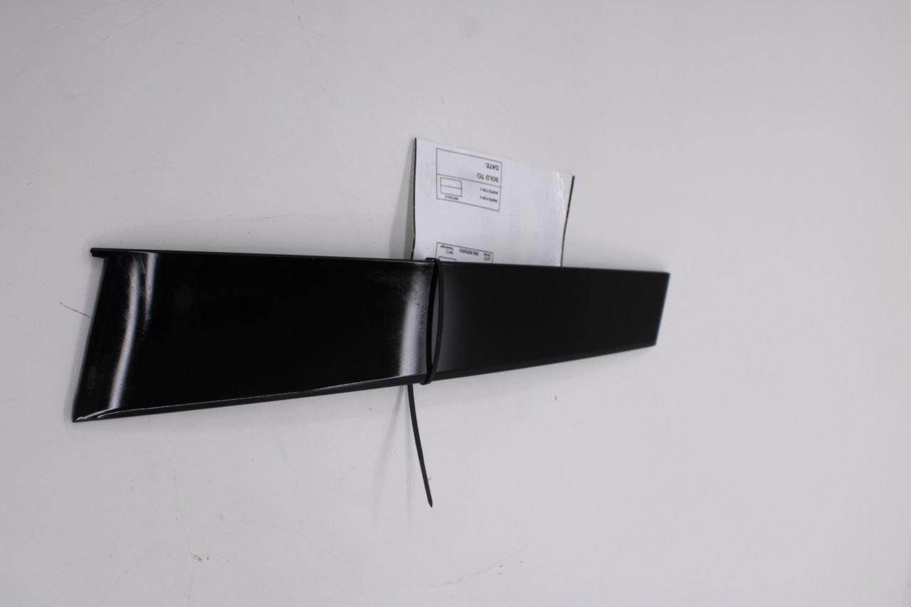 2019-23 Hyundai Santa Fe SEL Front Right Door B-Pillar Garnish Assy 82260-S10003