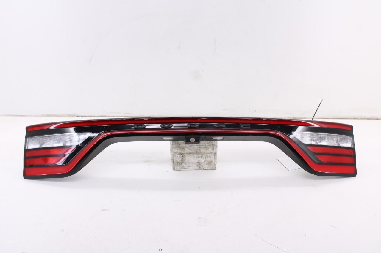 2014-2020 Dodge Durango SXT Rear Center Tail Light Lamp 68155950AF OEM - Alshned Auto Parts