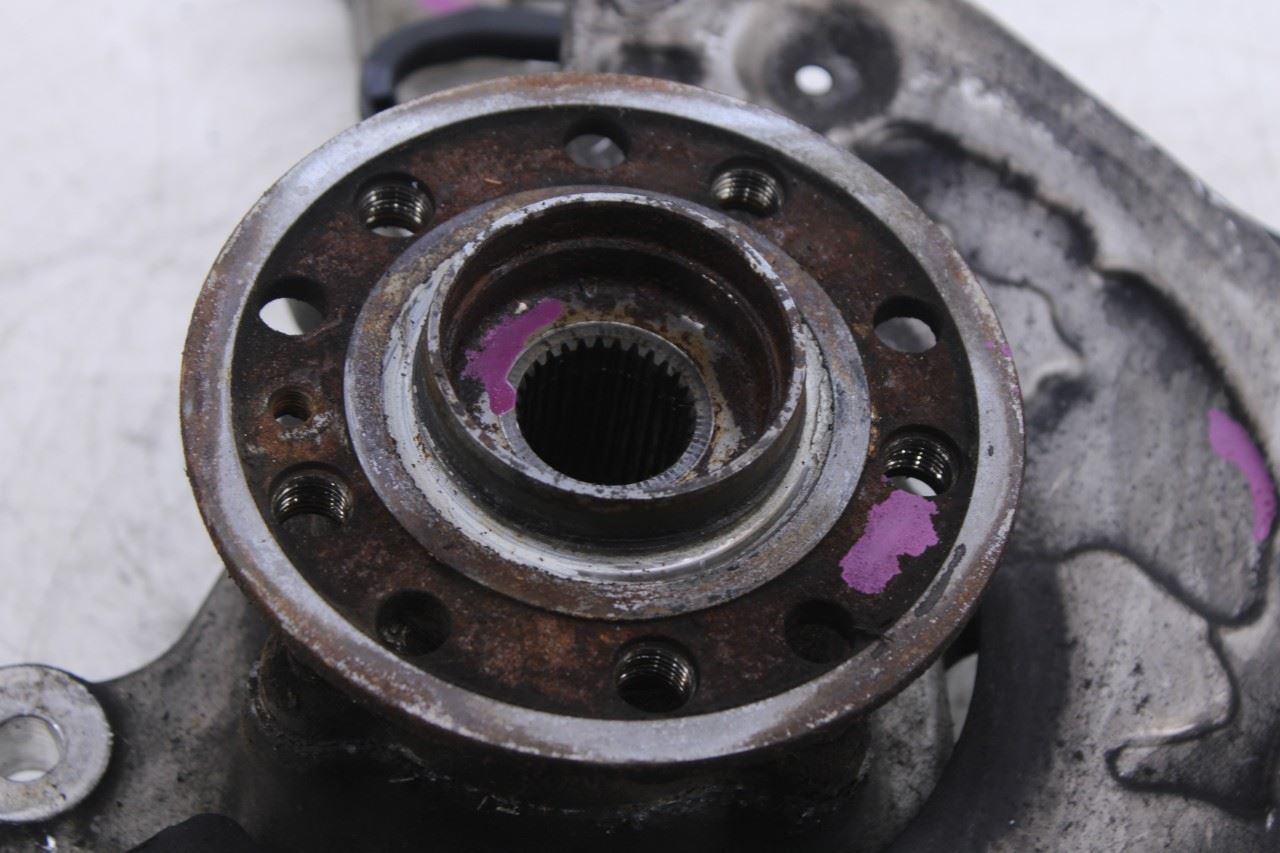 2015-23 Mercedes-Benz C300 4Matic Front Right Passenger Side Spindle Knuckle Hub4