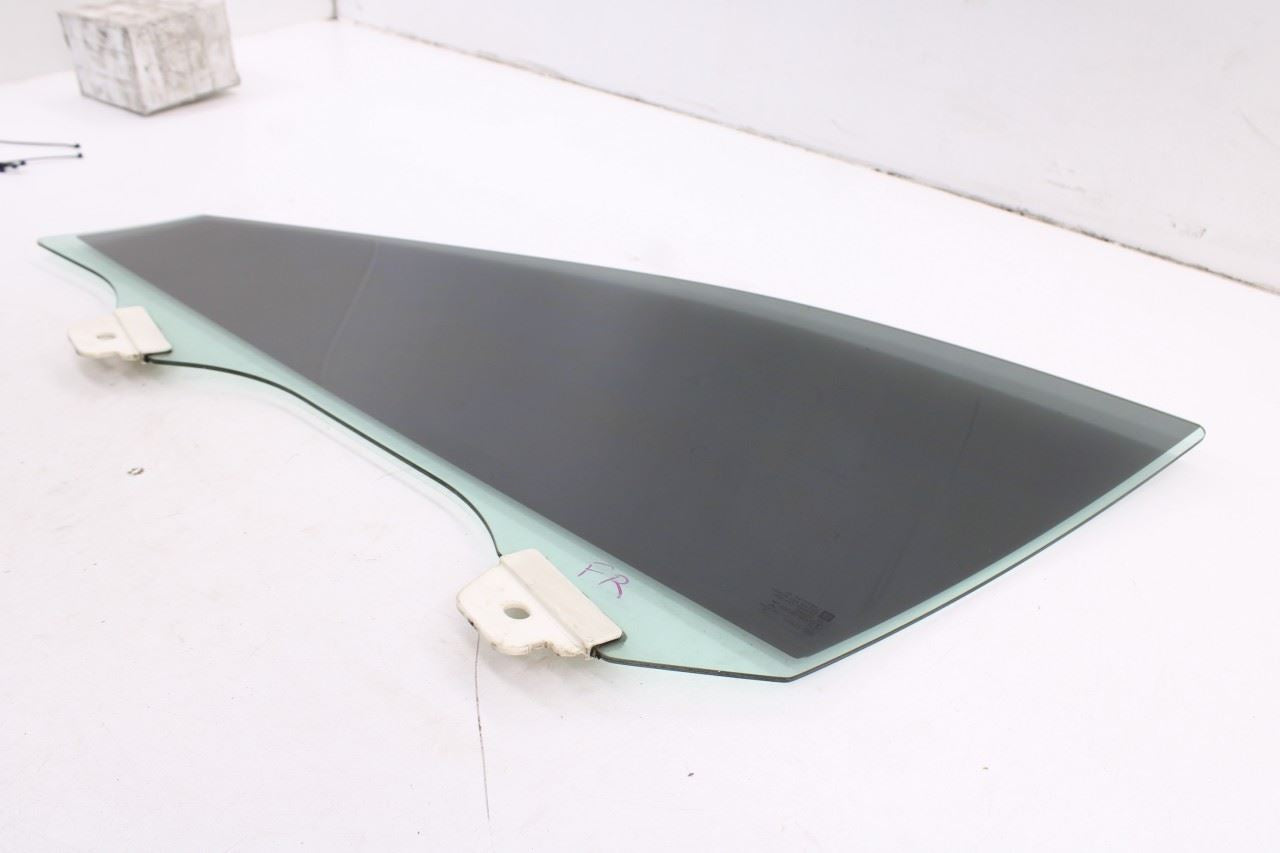 2017-2019 Buick LaCrosse Premium Front Right Door Window Movable Glass 229739898