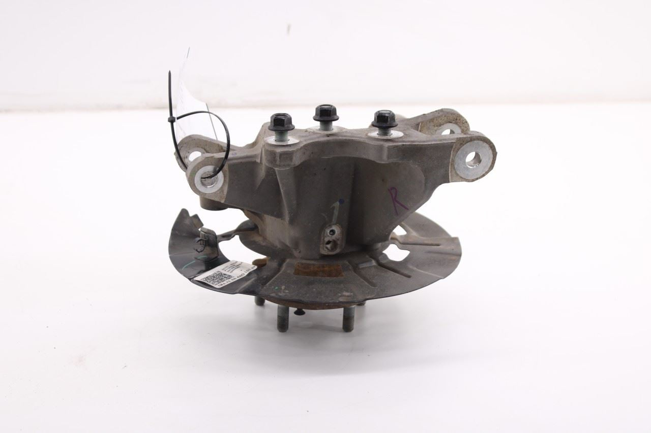 2021-23 Hyundai Santa Fe SEL AWD Rear Right Side Spindle Knuckle Hub 52711-S2EA011
