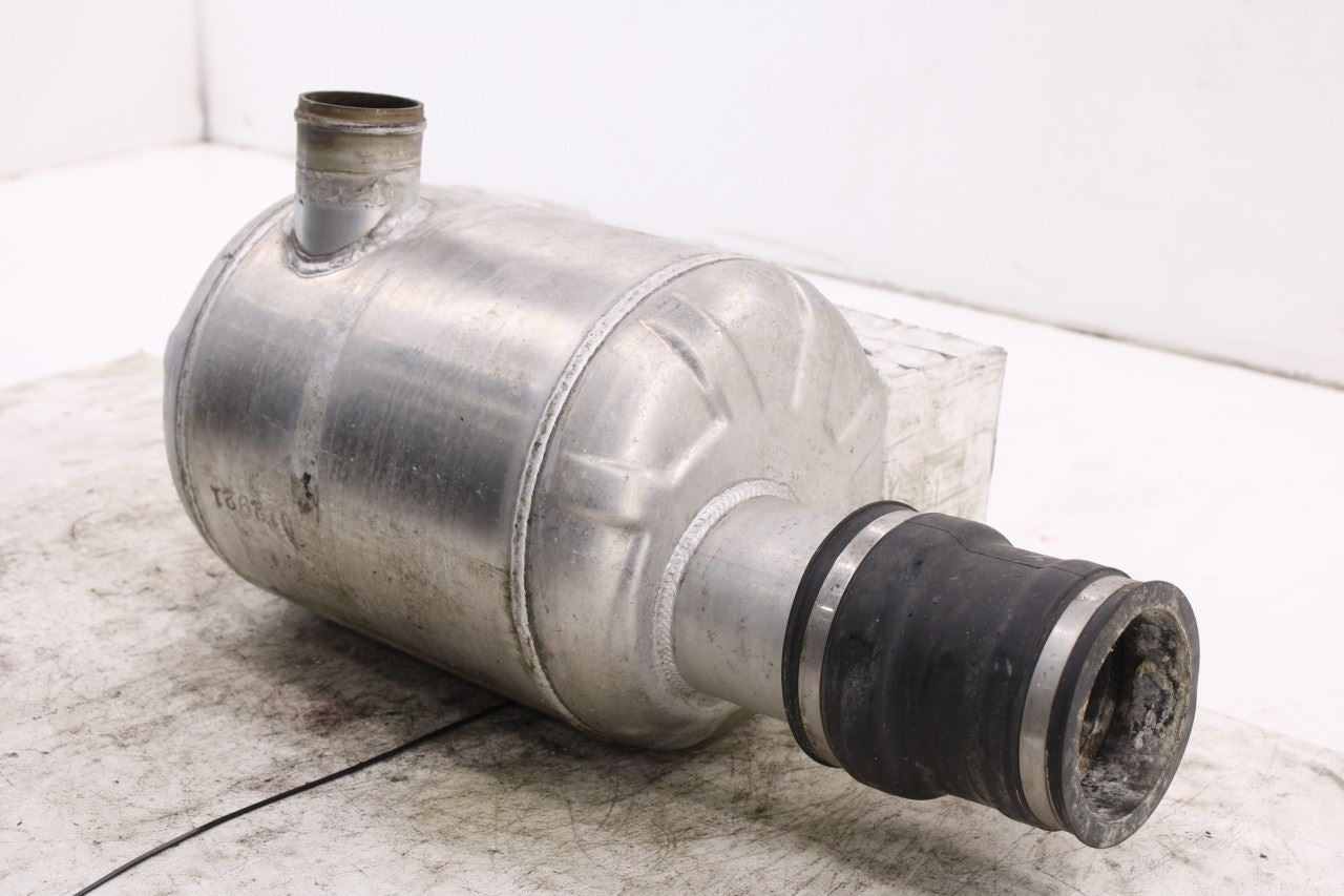 2021-26 Yamaha VX Deluxe 1.0L Exhaust Muffler Water Lock Box F4N-U7550-00-00 OEM4